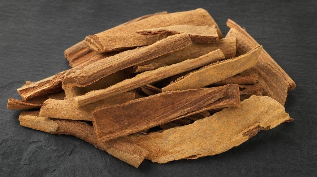 Comment choisir la meilleure Griffe de Chat bio : Uncaria tomentosa, écorce de tige, alcaloïdes standardisés, certificat
