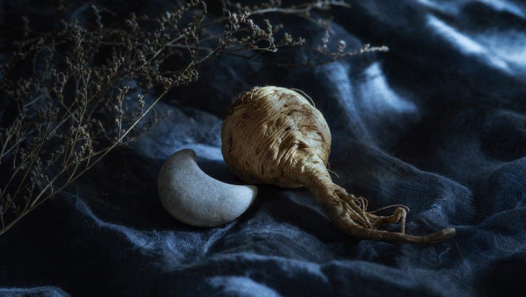 La maca améliore-t-elle le sommeil ? Données des essais cliniques, mécanisme, et ce qu'elle ne fait pas sur l'insomnie c